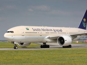 Dua Kloter Haji RI Tertunda Pulang Imbas Perang Iran-Israel Dua Kloter Haji RI Tertunda Pulang Imbas Perang Iran-Israel