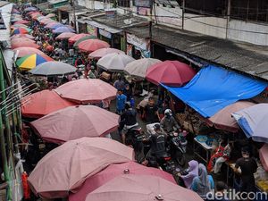 Ramainya Pasar Kebayoran Lama H-5 Lebaran Ramainya Pasar Kebayoran Lama H-5 Lebaran
