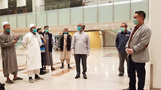 KBRI Islamabad berhasil memfasilitasi pemulangan (repatriasi) mandiri WNI dengan memanfaatkan penerbangan khusus Pakistan International Airways (PIA) yang digunakan merepatriasi WN Pakistan dari Indonesia ke Pakistan.