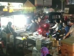 Viral Warga Berkerumum Cari Takjil di Bekasi, Ini Kata Polisi