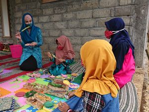 Lemah Sinyal, Dispendik Trenggalek Buka Kelas Phsycal Distancing untuk Pelajar