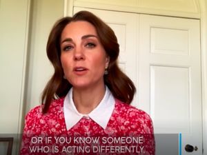 Work From Home, Gaya Kate Middleton Jadi Sorotan