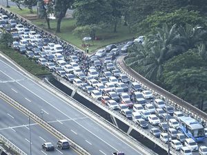 Anies Baswedan Minta PUPR Buka Tol Dalam Kota untuk Jalur Sepeda