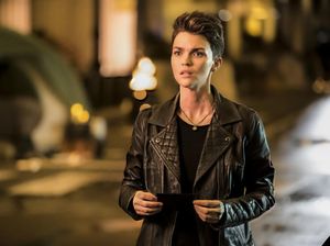 Mundur Perankan Batwoman, Ruby Rose Rahasiakan Alasannya
