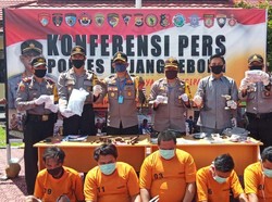 Petani di Bengkulu Jadi Bandar Ganja dan Jual Senpi Rakitan Sendiri