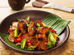 Mau Makan Pedas Saat Berbuka? Cobain Resep Seblak Sarden Ini