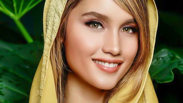 Gaya Cinta Laura Tampil Memesona Berkerudung Saat Ramadhan