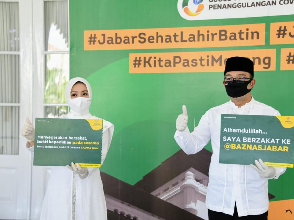 Ridwan Kamil Sebut Zakat Bukan Hanya ke Fakir Tapi Juga Guru Ngaji Ridwan Kamil Sebut Zakat Bukan Hanya ke Fakir Tapi Juga Guru Ngaji