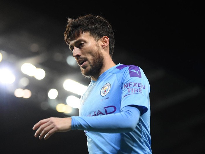 MANCHESTER, ENGLAND - JANUARY 29:  David Silva of Manchester City during the Carabao Cup Semi Final match between Manchester City and Manchester United at Etihad Stadium on January 29, 2020 in Manchester, England. (Photo by Shaun Botterill/Getty Images)