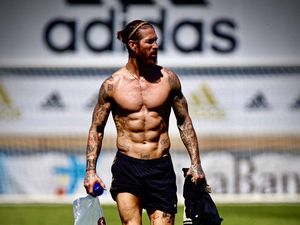 Sergio Ramos Pamer Sixpack