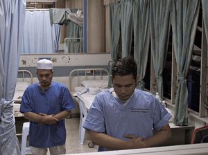 Potret Petugas Medis Jalani Ramadhan di Tengah Pandemi