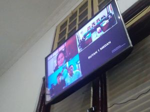 Cerita Zuraida soal Kecap Boleh Berceceran Asal Botol Kuat dari Jamaluddin Cerita Zuraida soal Kecap Boleh Berceceran Asal Botol Kuat dari Jamaluddin