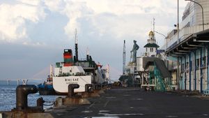Pemudik di Pelabuhan Tanjung Perak Surabaya Sepi