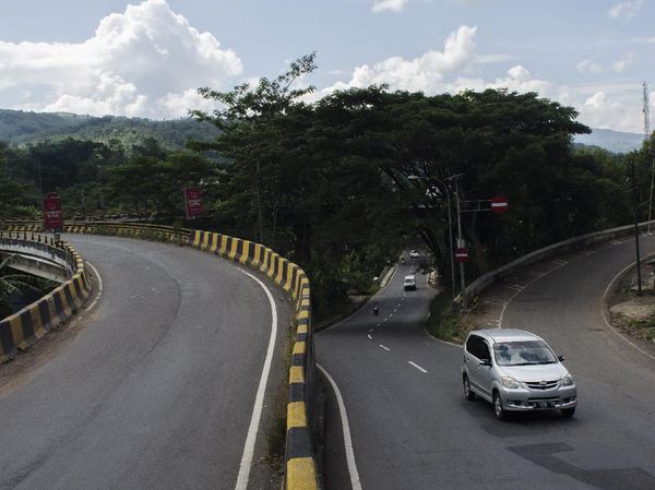 Jelang Lebaran, Jalur Nagreg Terpantau Sepi
