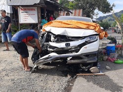 Tertidur, Pemobil Tewaskan Mahasiswa yang Perbaiki Motor di Bahu Jalan