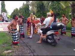 Di Bali Nggak Pakai Masker, Siap-siap Disetop Rahwana-Hanoman