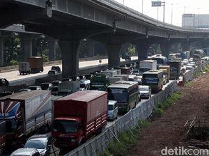 214.014 Kendaraan Tinggalkan Jakarta Via Tol Sejak H-7 Lebaran 214.014 Kendaraan Tinggalkan Jakarta Via Tol Sejak H-7 Lebaran