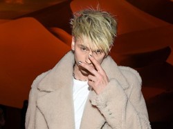 Machine Gun Kelly Ribut dengan Conor McGregor di MTV VMA 2021