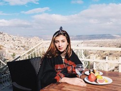 Video Sarah Keihl Menangis Minta Maaf Usai Heboh Lelang Keperawanan