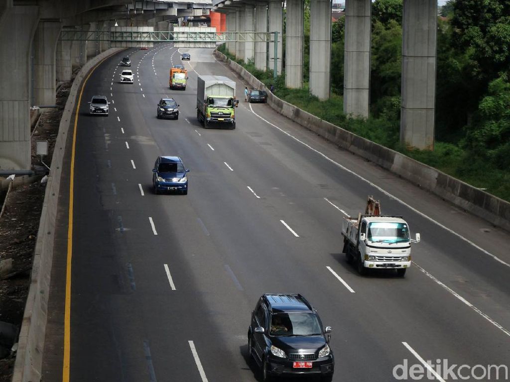 Arus Balik ke Jakarta Ditangkal di 11 Titik Arus Balik ke Jakarta Ditangkal di 11 Titik