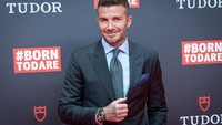 David Robert Joseph Beckham alias David Beckham total mengemas 728 penampilan di klub. Selama berkarir, dia menyabet 21 trofi (Getty Images)