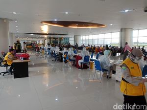 Mulai Hari Ini, Ratusan TKI Pulang ke Jatim Lewat Bandara Juanda