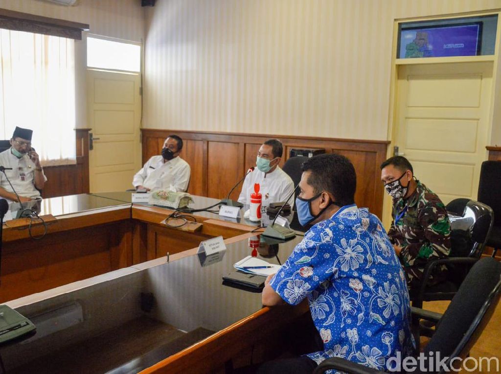 Bupati Pati Perbolehkan Salat Id di Masjid dan Larang Takbir Keliling Bupati Pati Perbolehkan Salat Id di Masjid dan Larang Takbir Keliling