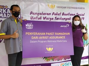 Avrist Salurkan 3000 Paket Sembako Bagi Warga Terdampak COVID-19 Avrist Salurkan 3000 Paket Sembako Bagi Warga Terdampak COVID-19