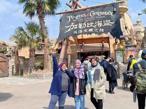 Sehari Jadi Bajak Laut di Shanghai