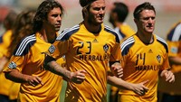 Lalu di LA Galaxy, David Beckham setim dengan Robbie Keane dan London Donovan (Getty Images)
