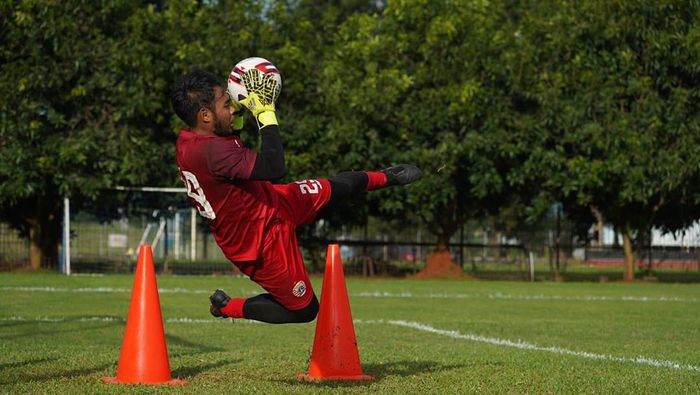 adixi lenzivio persija jakarta adixi lenzivio persija jakarta