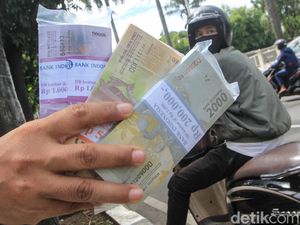Penukaran Uang Lebaran Masih Ada Loh!