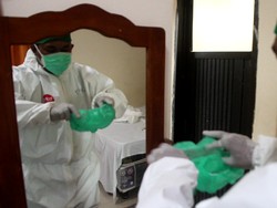 Cerita Tenaga Medis Buang Hasrat Lebaran Bareng Keluarga Demi Pasien Corona