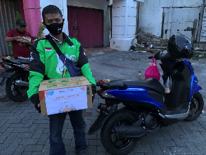 Dari Bekasi Hingga Surabaya, 5 Mitra #AntarkanSemangat Bagikan Donasi