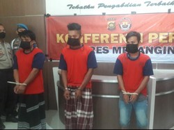 Polisi Tangkap 5 Orang Diduga Provokator Bakar Kantor Desa di Jambi