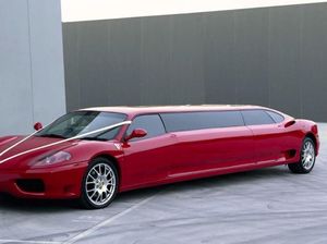 Ferrari Ini Panjangnya Tidak Lazim