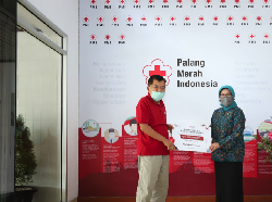 Relakan Gaji dan THR, OJK Beri Bantuan Rp 15 Miliar Tangani COVID-19