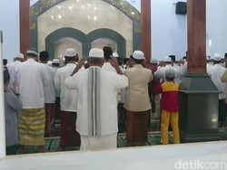 Jemaah Al Muhdhor di Tulungagung Lebaran Hari Ini
