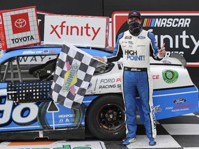 Chase Briscoe Juara NASCAR Xfinity Series