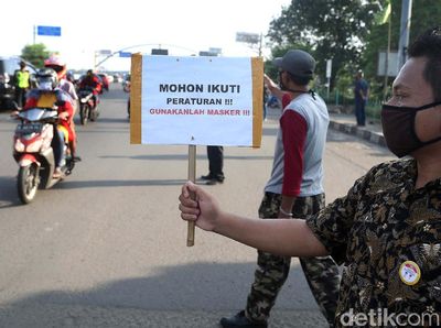 Polisi Pantau Penerapan PSBB di Kota Bekasi