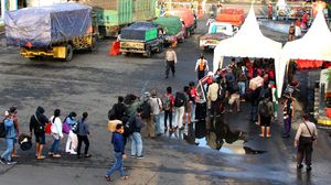 Pelabuhan Ketapang Banyuwangi juga Masih Ramai Penumpang