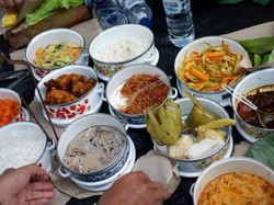 Tradisi Antar Rantang Lebaran Sudah Dilakukan Turun Temurun