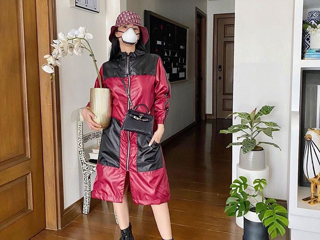 Gaya Mewah Sosialita Tajir Jalani New Normal, Berdamai dengan Corona Gaya Mewah Sosialita Tajir Jalani New Normal, Berdamai dengan Corona