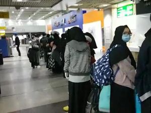 KBRI Cairo Pulangkan 129 WNI dari Mesir pada Repatriasi Tahap II KBRI Cairo Pulangkan 129 WNI dari Mesir pada Repatriasi Tahap II