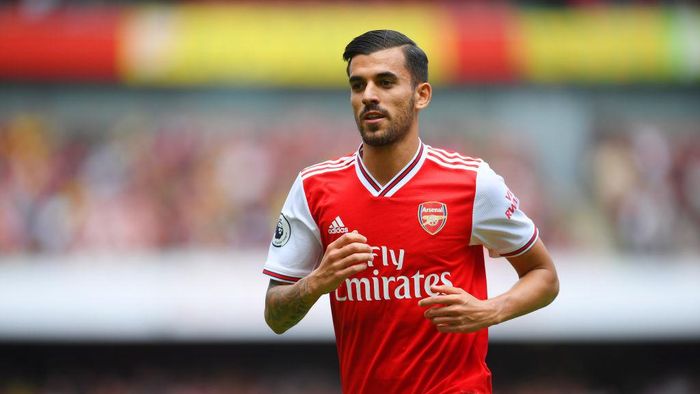 Dani Ceballos LONDON, ENGLAND - AUGUST 17: Dani Ceballos of Arsenal looks on during the Premier League match between Arsenal FC and Burnley FC at Emirates Stadium on August 17, 2019 in London, United Kingdom. (Photo by Michael Regan/Getty Images)