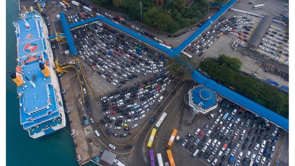 Potret Pelabuhan Merak Sebelum dan Saat Pandemi Corona