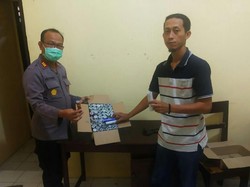 Tak Ingin Lebaran di Kantor Polisi, Warga Situbondo Serahkan Petasan Buatannya