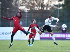 Setelah Bruno Fernandes, Manchester United Mau Nuno Mendes