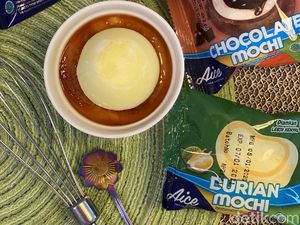 Aksi Seru Chef Karen dan Vidi Aldiano Kompak Bikin Dessert Mewah Aksi Seru Chef Karen dan Vidi Aldiano Kompak Bikin Dessert Mewah