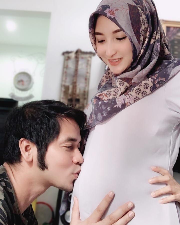 Ricky Perdana dan Chacha Takya